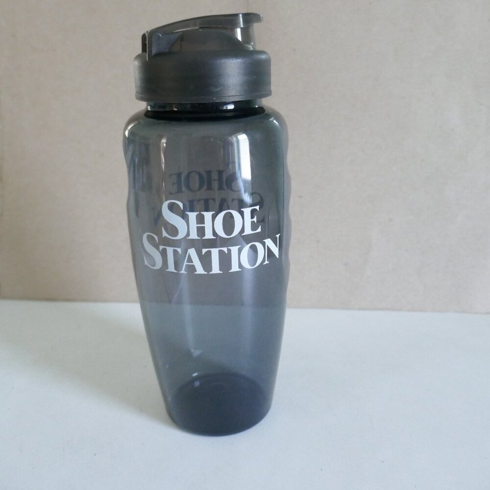 copyNEW unused BPA free nalgene water bottle 28oz flip top screw top made in USA